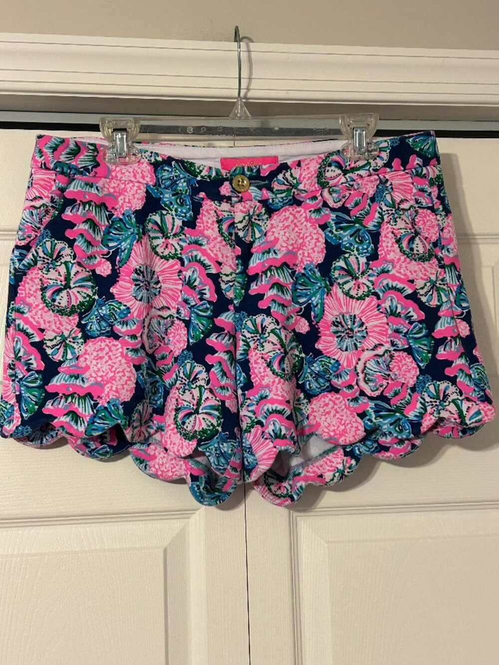 LILLY PULITZER Sz 10 Multi-Color Oyster Bay Buttercup Knit Scalloped Hem Shorts